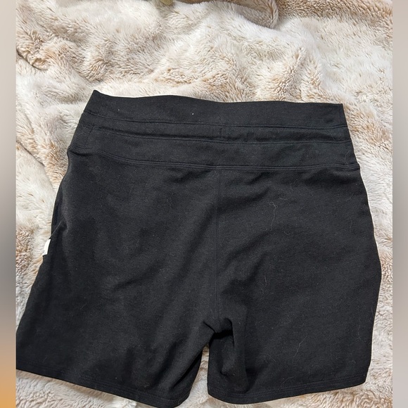 nwot VUORI HALO VINTAGE SHORT - size small - Picture 5 of 5
